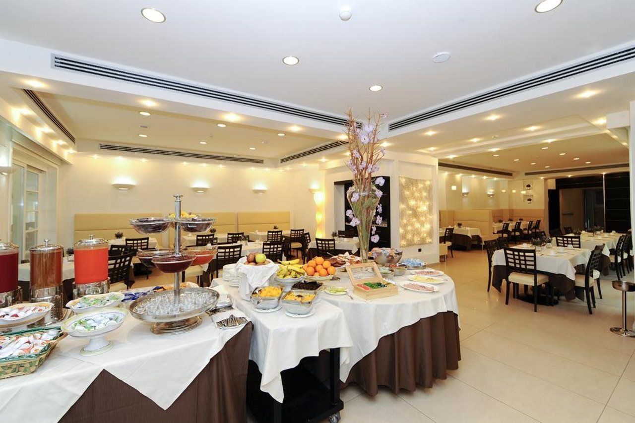 Ahr Baja Hotel & Spa קניגיונה מראה חיצוני תמונה