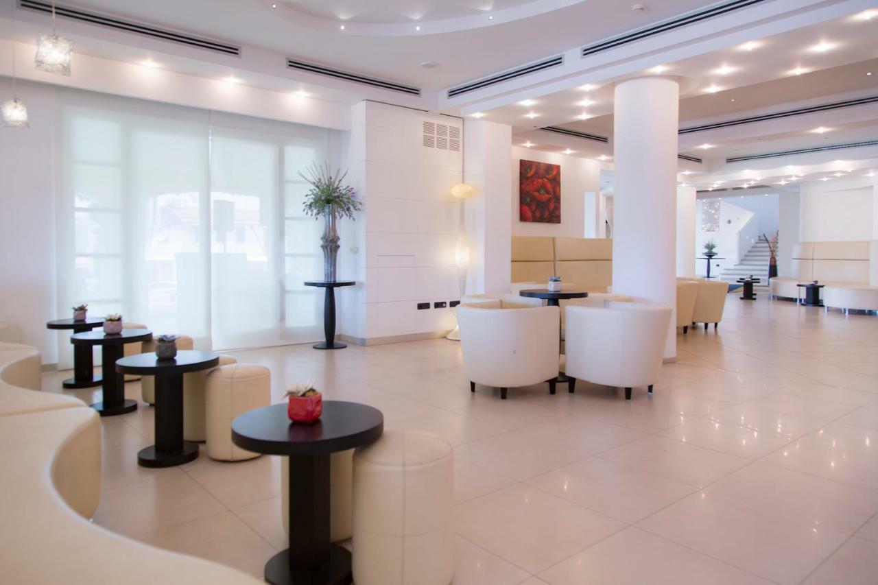 Ahr Baja Hotel & Spa קניגיונה מראה חיצוני תמונה